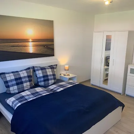 Wippsteert - 5 Sterne - Mit Balkon Und Pkw Stellplatz * إمدن